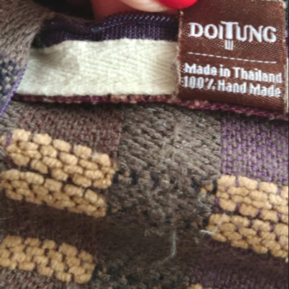 DOI TUNG Mae Fah Luang Foundation Set of 3 Hand Made Zipper Accent Pillow Covers